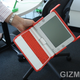 Illustration for article titled Photos: Red OLPC Limited Edition